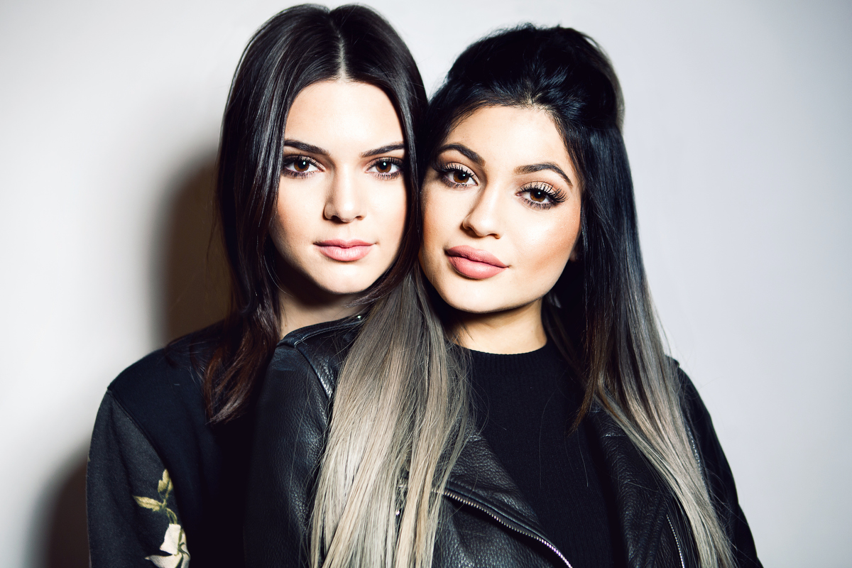 452 photo 10*15cm 4x6 INCH KENDALL ET KYLIE JENNER 