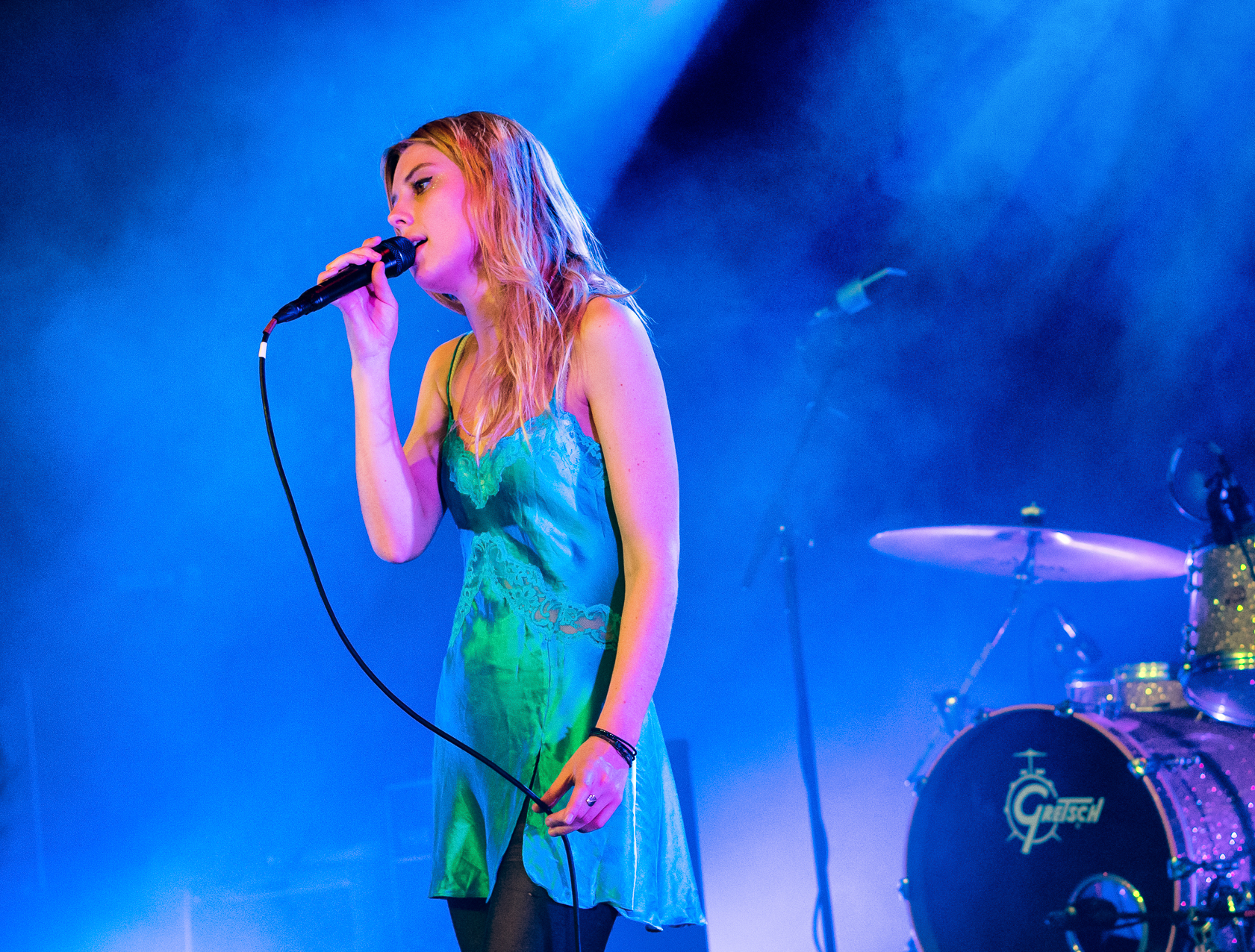 Wolf_Alice_live_at_The_Junction_2015