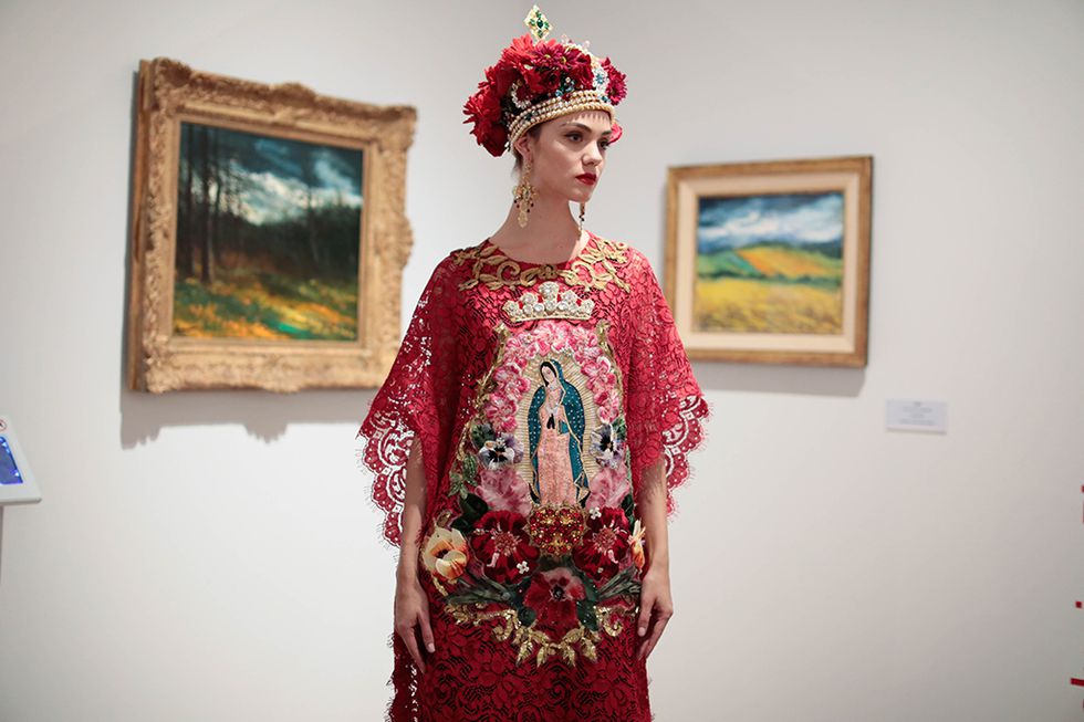 Dolce & Gabbana's New Collection 'Alta Moda' Is Frida Kahlo Inspired |  Fashion News - Conversations About HER