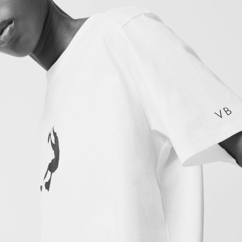 Til meditation skilsmisse Articulation Victoria Beckham Unveils Sportswear Collection With Reebok | Fashion News -  Conversations About HER