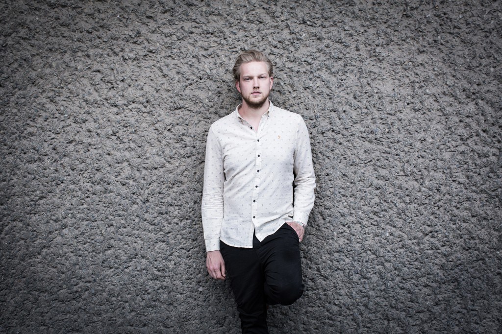 Alexander Wolfe - Avalanche | New Music - Conversations About HER