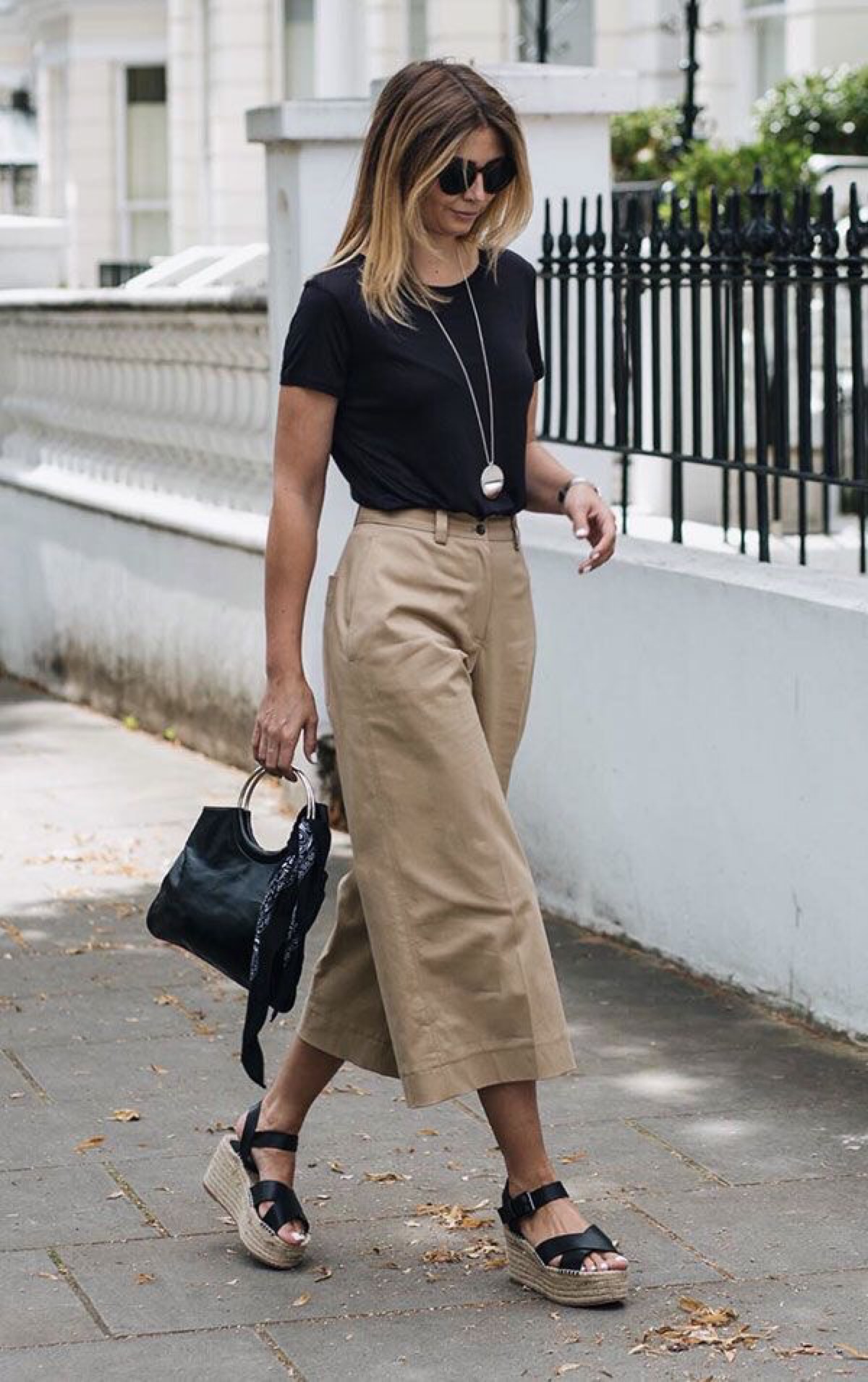 'Must-Have' Trousers You'd Want To Wear For Spring/Summer 2019 ...