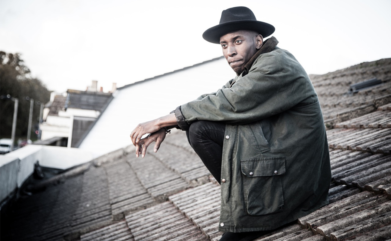 Samm Henshaw - The World Is Mine (Official Video) 