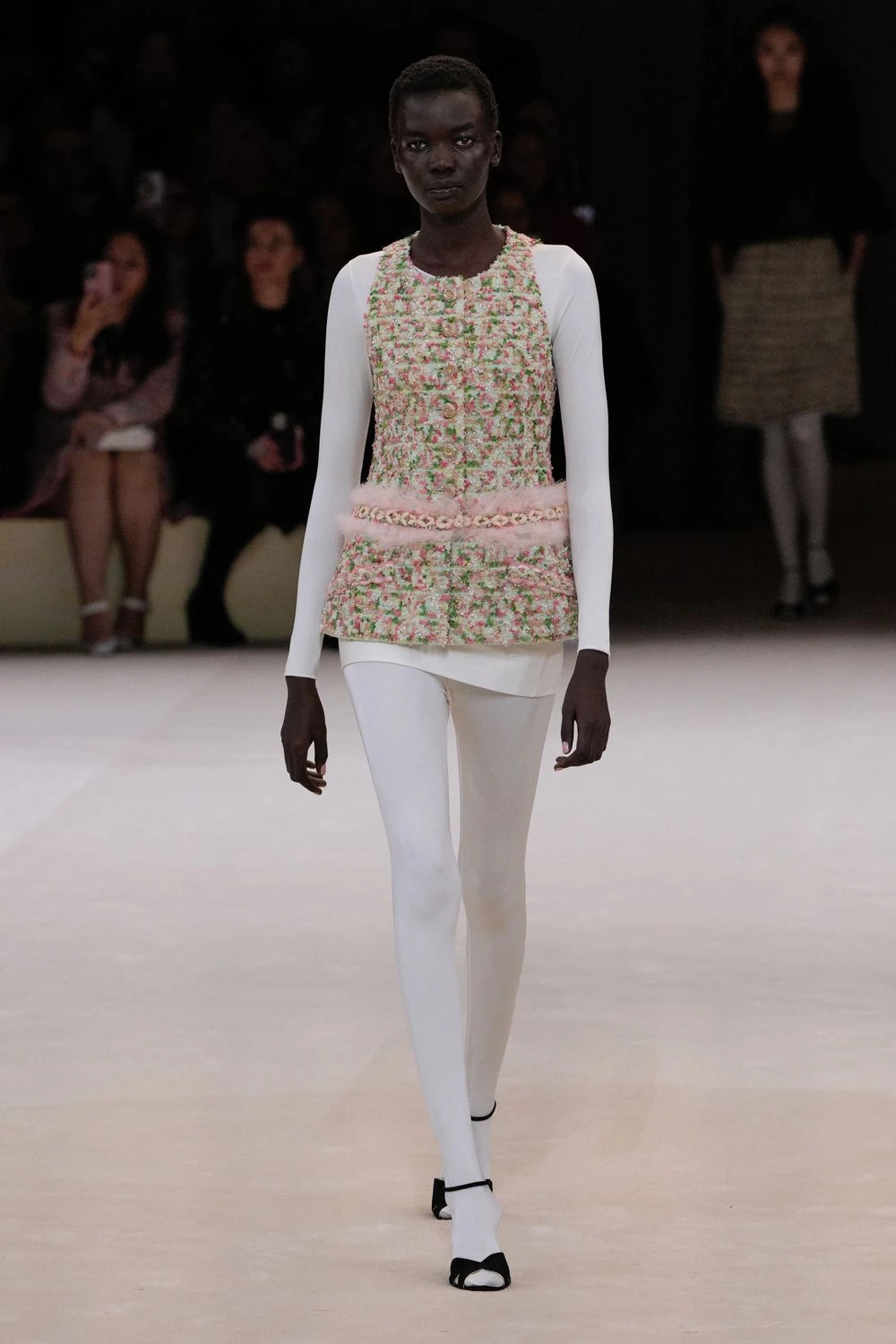Chanel Unveils Balletcore Elegance For Spring/Summer 2024 Haute Couture ...